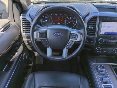 Used 2021 Ford Expedition Max Platinum image 16