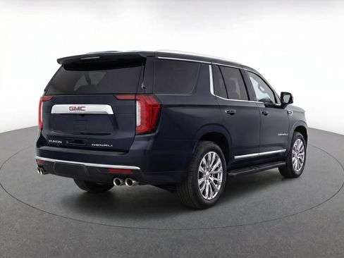 Used 2024 GMC Yukon Denali AWD/4WD image 7