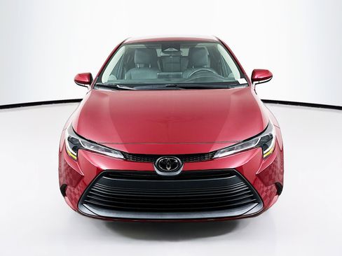 Used 2023 Toyota Corolla LE FWD image 2