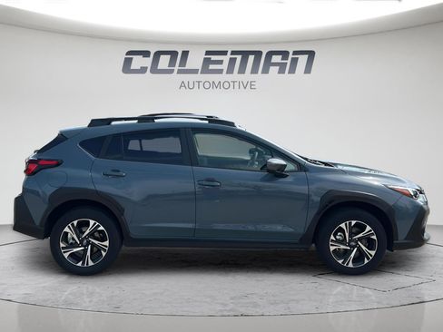 Used 2025 Subaru Crosstrek 2.0i Premium image 4