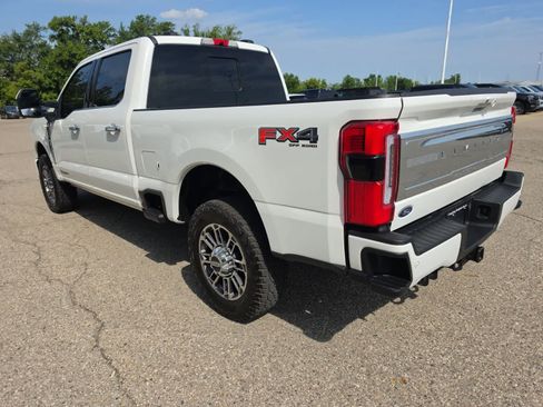 Used 2023 Ford F250 Limited w/ FX4 Off-Road Package AWD/4WD image 13