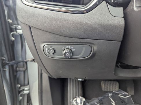 Used 2023 Chevrolet Equinox RS w/ RS Leather Package image 28