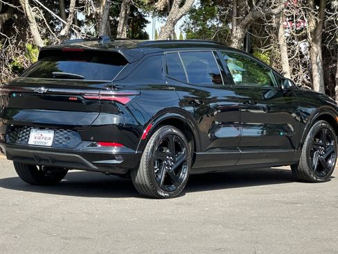 Used 2025 Chevrolet Equinox EV RS image 4