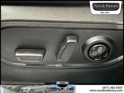 Used 2023 Jeep Grand Cherokee Altitude AWD/4WD image 19