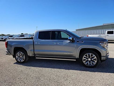 Used 2026 GMC Sierra 1500 Denali image 6