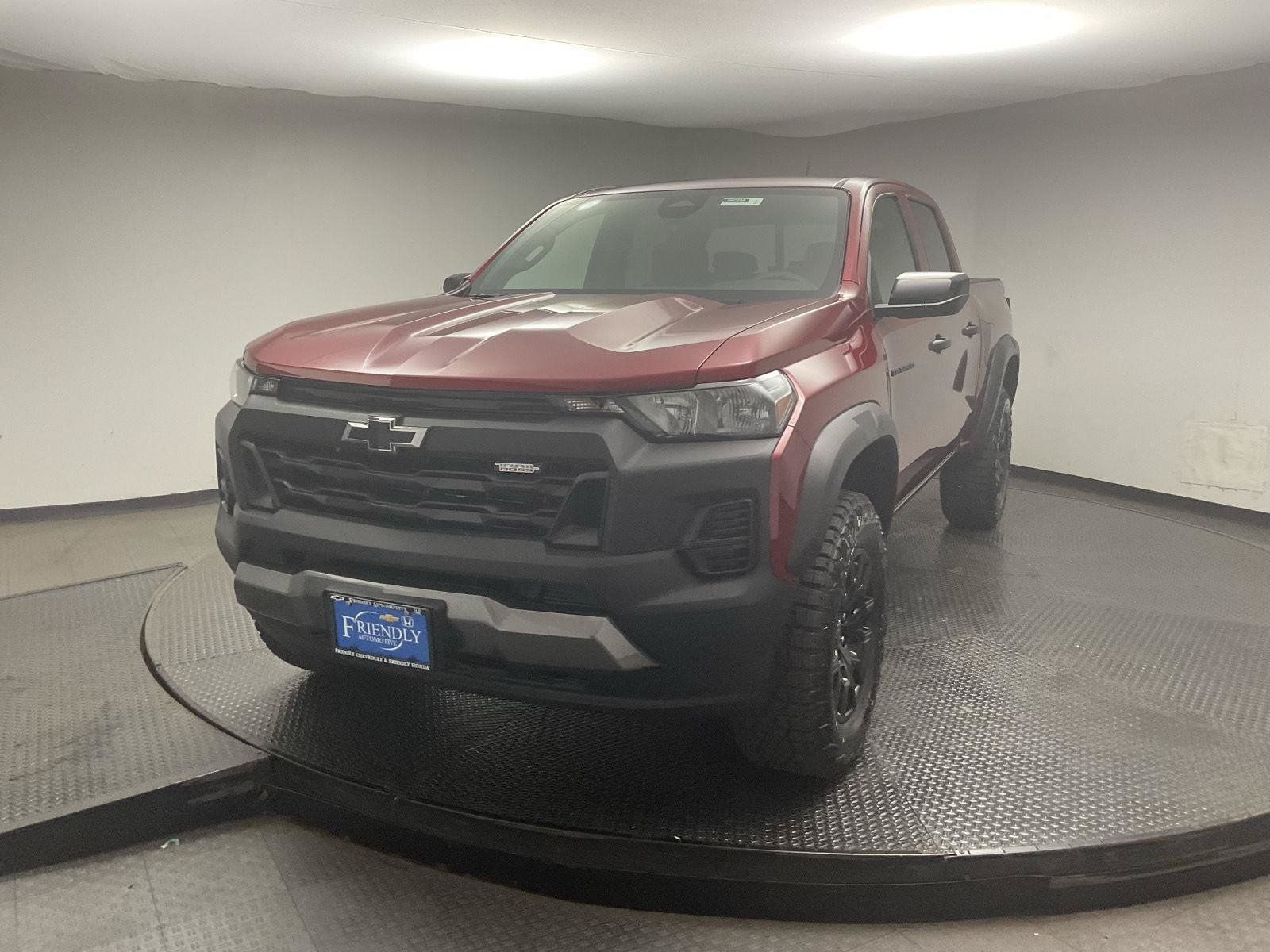 Used 2026 Chevrolet Colorado Trail Boss AWD/4WD image 3