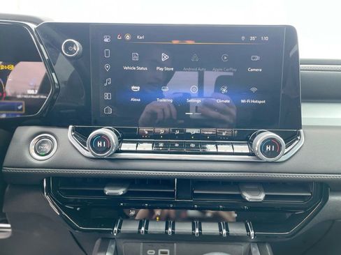 Used 2024 Chevrolet Colorado LT w/ LT Convenience Package III image 17