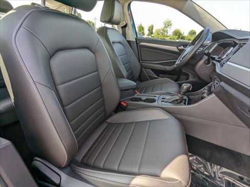 Used 2021 Volkswagen Jetta SE FWD image 24