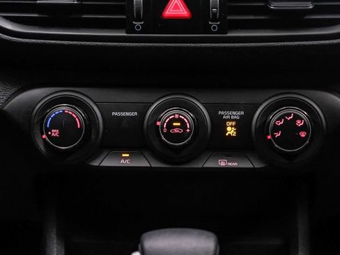 Used 2023 Kia Forte LXS w/ LXS Technology Package image 15