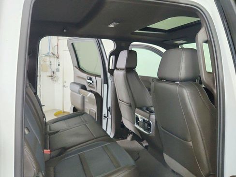 Used 2022 GMC Sierra 1500 Denali w/ Driver Alert Package II AWD/4WD image 29