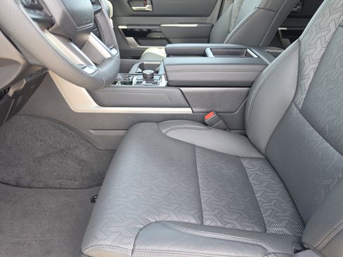 Certified 2025 Toyota Tundra Limited w/ TRD Off-Road Package image 9