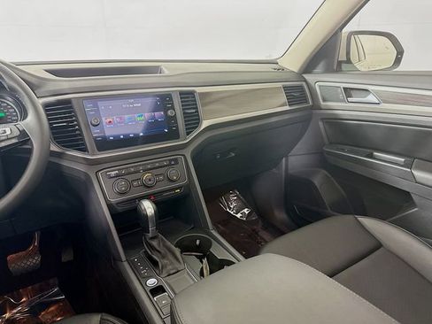 Used 2019 Volkswagen Atlas SE w/ Panoramic Sunroof Package image 26