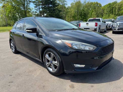 Used 2016 Ford Focus SE FWD image 7