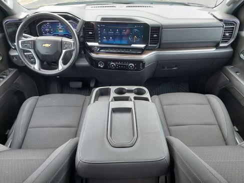 Used 2024 Chevrolet Silverado 1500 LT AWD/4WD image 3
