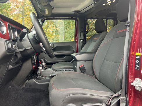 Used 2021 Jeep Wrangler Unlimited Rubicon w/ Safety Group image 22