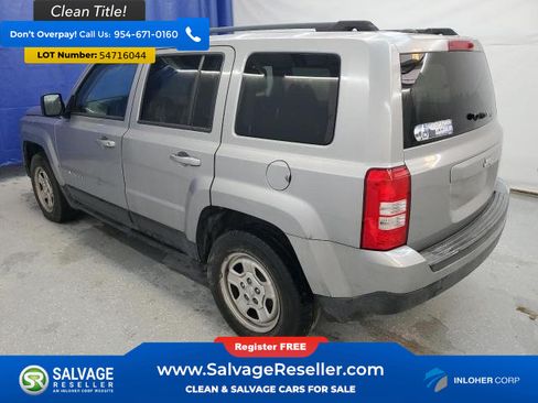 Used 2017 Jeep Patriot Sport w/ Power Value Group FWD image 3