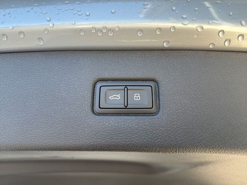 Used 2025 Audi Q7 2.0T Premium Plus w/ Premium Plus Package image 9