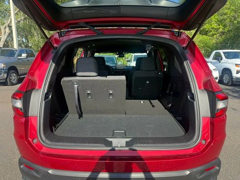 Used 2024 Honda Pilot Sport image 8