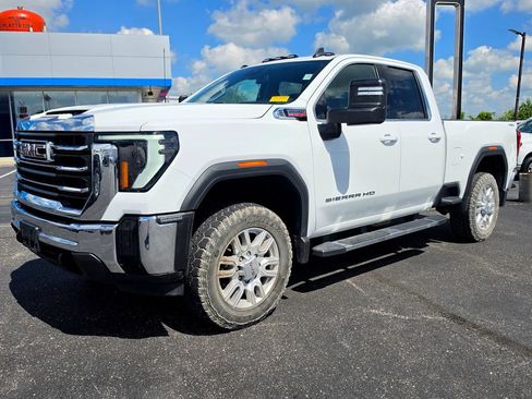 Used 2024 GMC Sierra 2500 SLE w/ SLE Value Package; AWD/4WD image 2