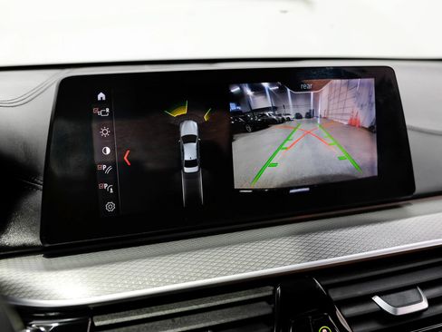 Used 2018 BMW 530i RWD image 30