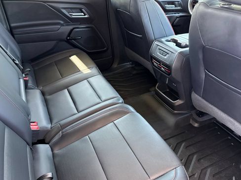 Used 2025 Chevrolet Silverado EV RST AWD/4WD image 22