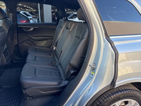 Used 2025 Audi Q7 2.0T Premium w/ Convenience Package image 14