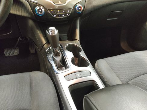 Used 2018 Chevrolet Cruze LT FWD image 26