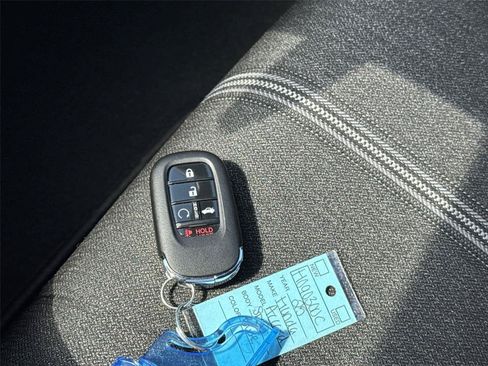 Used 2025 Honda Accord Sport image 31