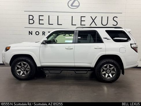 Used 2024 Toyota 4Runner TRD Off-Road Premium w/ Moonroof Package AWD/4WD image 7