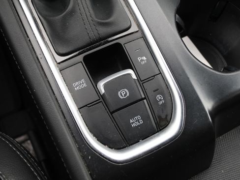 Used 2019 Hyundai Santa Fe Limited image 28