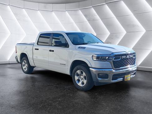 New 2026 RAM 1500 Big Horn AWD/4WD image 8