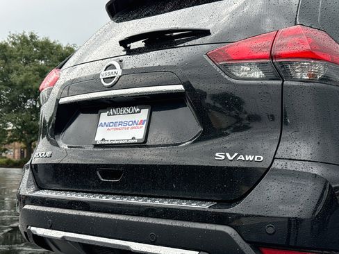 Used 2020 Nissan Rogue SV AWD/4WD image 6