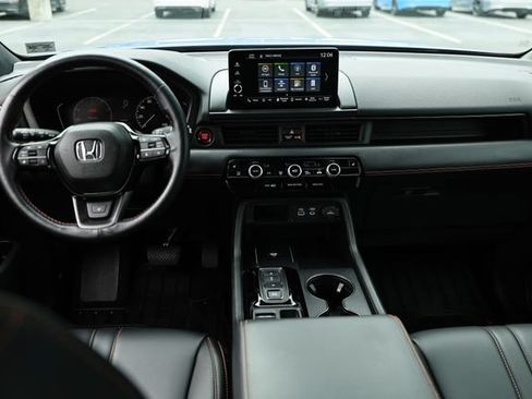 Used 2023 Honda Pilot TrailSport image 27