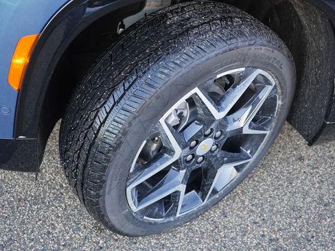 New 2026 Chevrolet Traverse High Country image 9