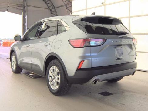 Used 2022 Ford Escape SE w/ Convenience Package AWD/4WD image 3