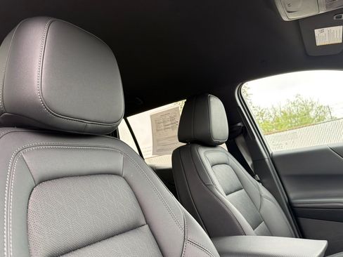 Used 2025 Chevrolet Equinox LT w/ Convenience Package II AWD/4WD image 14