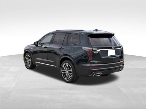 Used 2024 Cadillac XT6 Sport w/ Technology Package AWD/4WD image 4