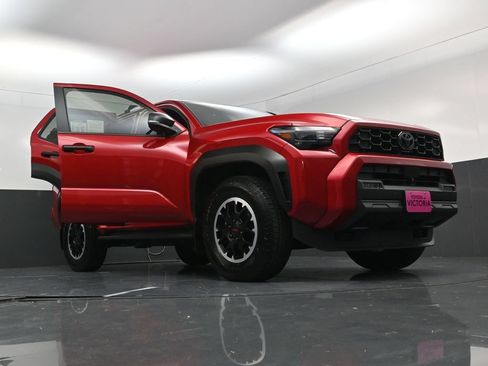Used 2025 Toyota 4Runner TRD Off-Road Premium w/ Tow Technology Package AWD/4WD image 26
