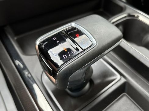 Used 2024 Chevrolet Silverado 1500 ZR2 w/ Technology Package image 26