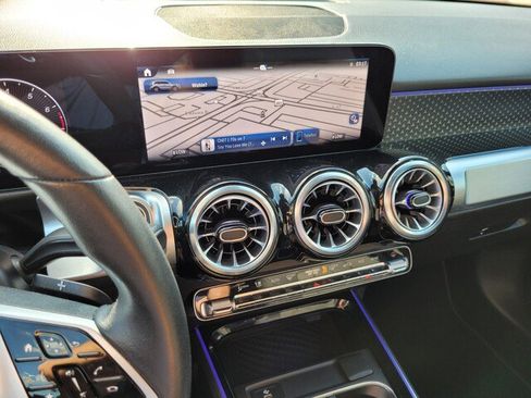 Used 2024 Mercedes-Benz GLB 250 w/ Driver Assistance Package image 23