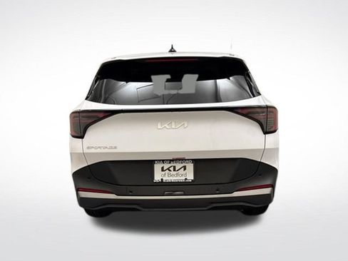 Used 2026 Kia Sportage LX FWD image 6