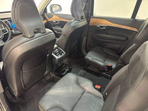Used 2023 Volvo XC90 B6 Plus AWD/4WD image 21
