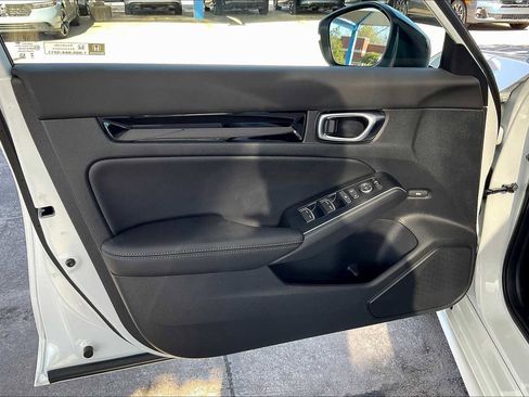 Certified 2025 Honda Civic Sport Touring image 10