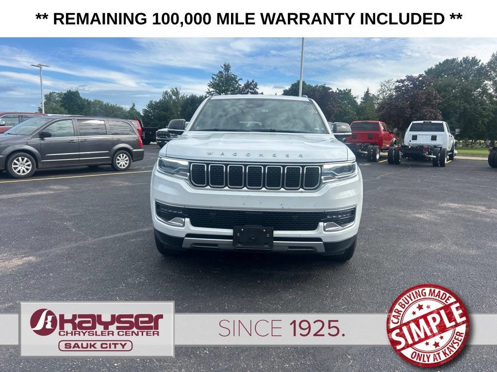 Used 2024 Jeep Wagoneer L Series II w/ Flexible Seating Group AWD/4WD image 3