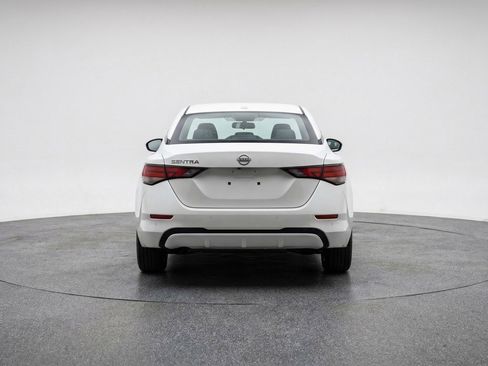 Used 2025 Nissan Sentra SV image 7