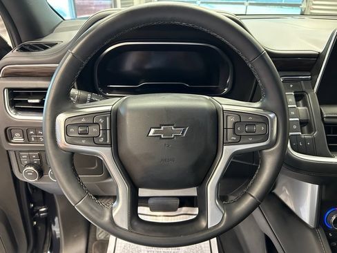 Used 2023 Chevrolet Tahoe Z71 w/ Luxury Package AWD/4WD image 11