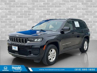 Used 2023 Jeep Grand Cherokee Laredo