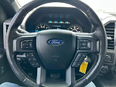 Used 2016 Ford F150 XLT w/ Equipment Group 302A Luxury image 9