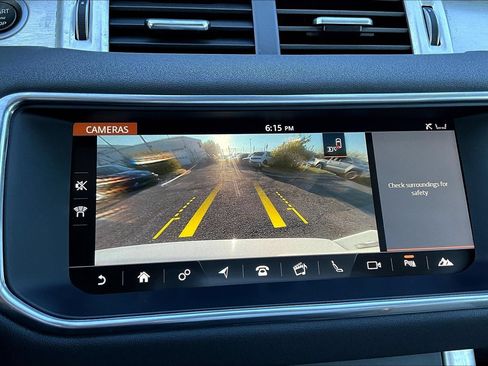 Used 2017 Land Rover Range Rover Evoque SE AWD/4WD image 14