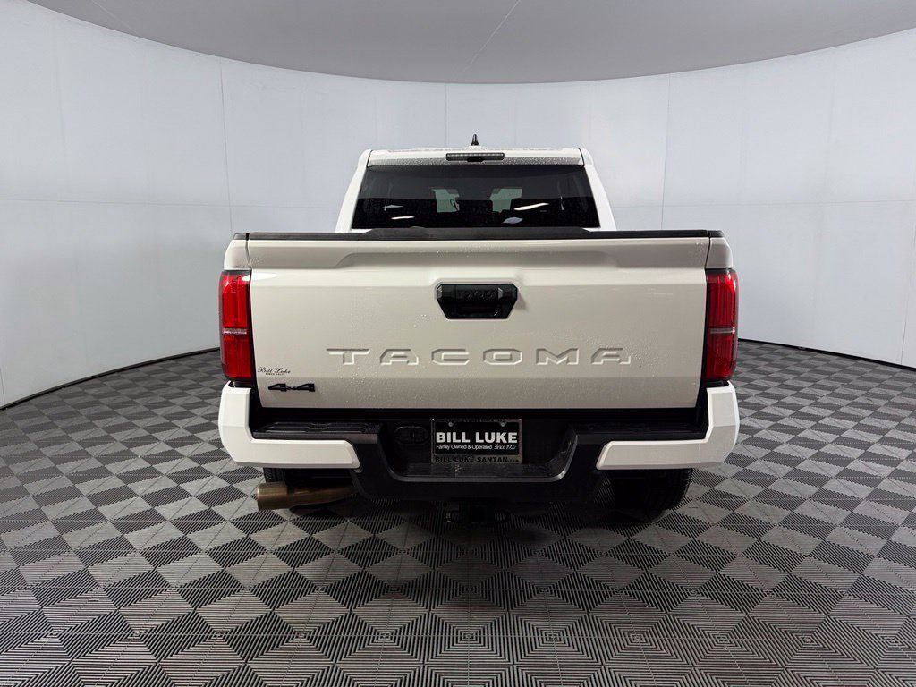 Used 2026 Toyota Tacoma TRD Sport AWD/4WD image 7